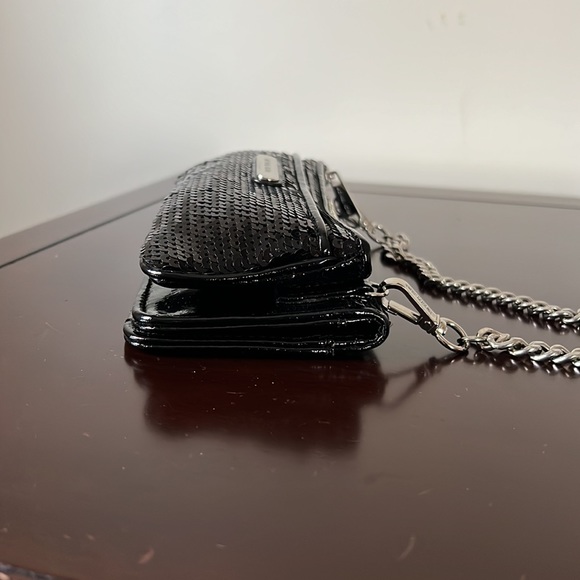 MK - Picture 2 of 12